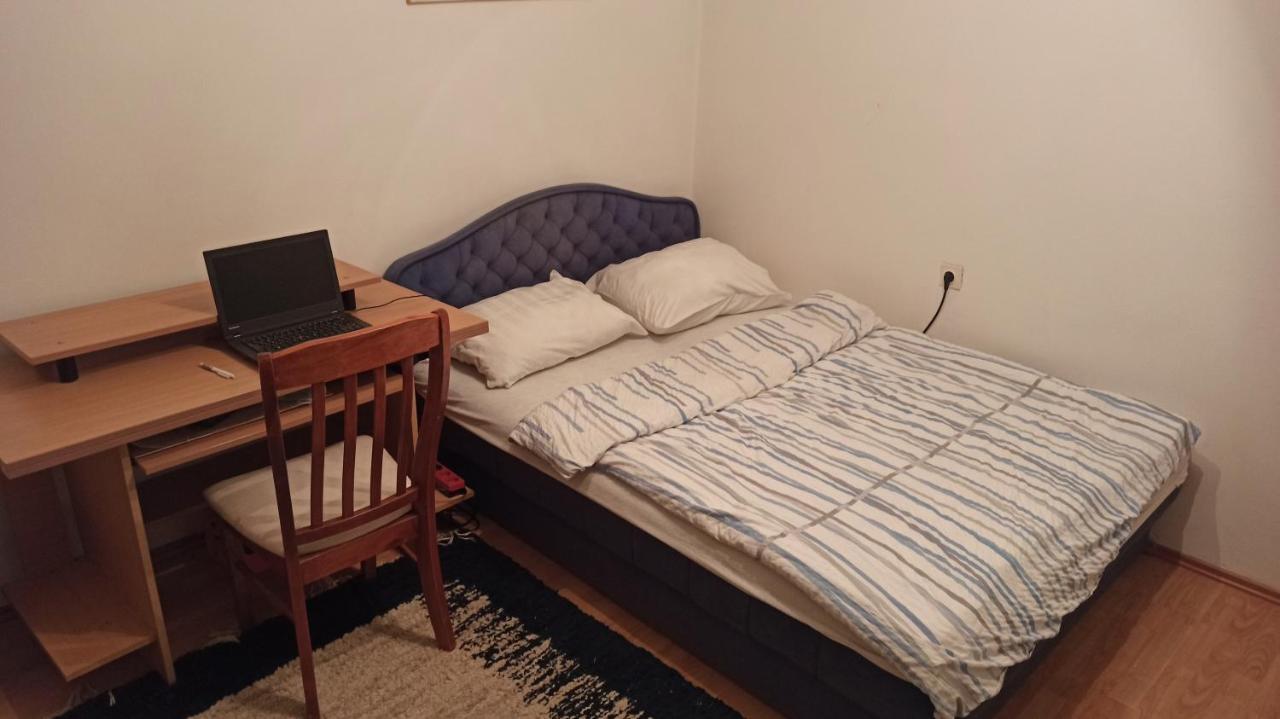Cozy Room With A Balcony ซาราเยโว ภายนอก รูปภาพ