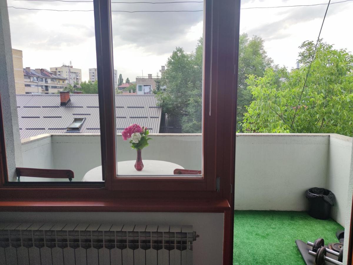 Cozy Room With A Balcony ซาราเยโว ภายนอก รูปภาพ